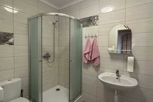 Готель VIP hostel. Сімейний 4-місний (№ 6) 2