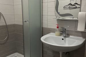 Отель VIP hostel. Семейный 7-местный № 3 7