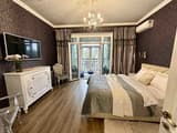 VIP просп.Соборный 216 (возле
McDonald's) 2