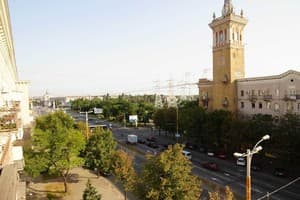 Квартира VIP просп.Соборный 216 (возле
McDonald's). Апартаменты трехместный VIP на проспекте рядом с МакДональдз 18