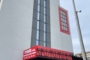 Отель Vymir Park