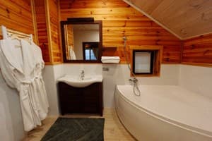 Гостинично-ресторанный комплекс Waterloo Village. Коттедж 10-местный VIP 6