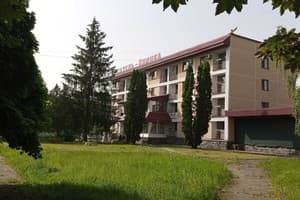 Отель Ялинка