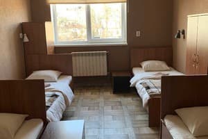 Хостел Yurus. Место в общем 4-местном номере  2
