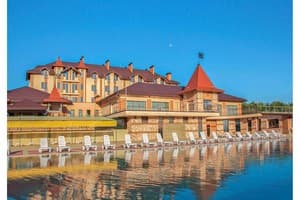 Отель Золота гора