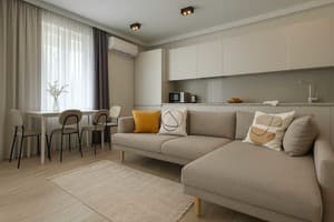 Квартира двухэтажная в отдельно стоящем доме, на ул. Первая Литейная 37