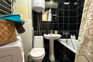 двухкомнатная на ул. Матросова 25а 13