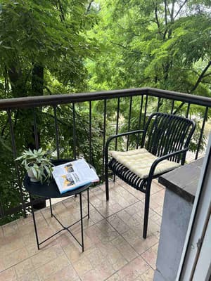 двухкомнатная возле Запорожской площади 12