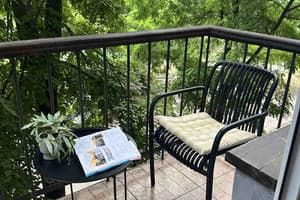 Квартира двухкомнатная возле Запорожской площади. Люкс 4-местный возле Запорожской площади 14