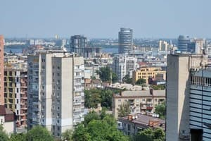 на Александра Поля 8