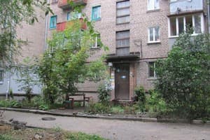 на ул. Яценко 13