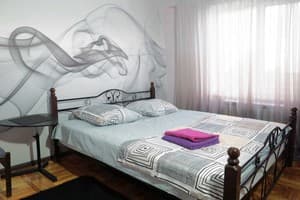 по ул. Независимой Украины 39-г 10