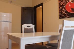 ул. Беляева Космонавта 5/56 12