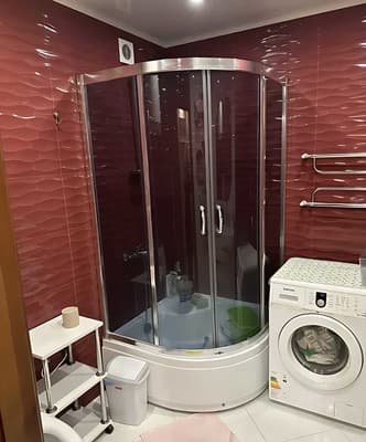 возле Березового сквера (обл. больница и госпиталь). Alex Apartments 7